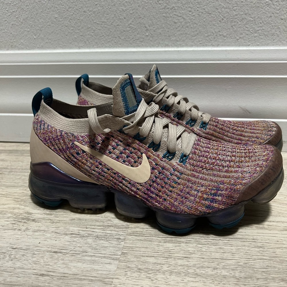 Nike Air VaporMax Flyknit 3 Desert Sand Vivid Purple
